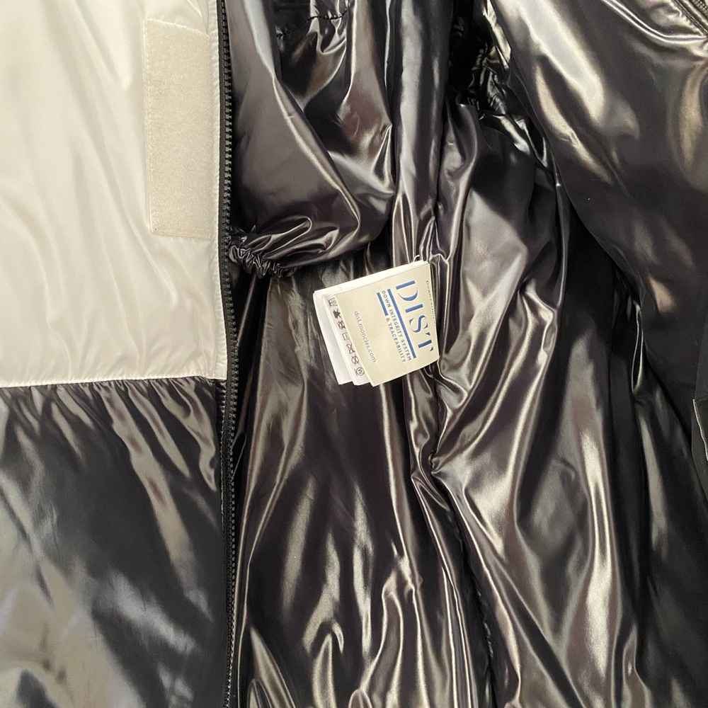 Moncler - Picture 4 of 6